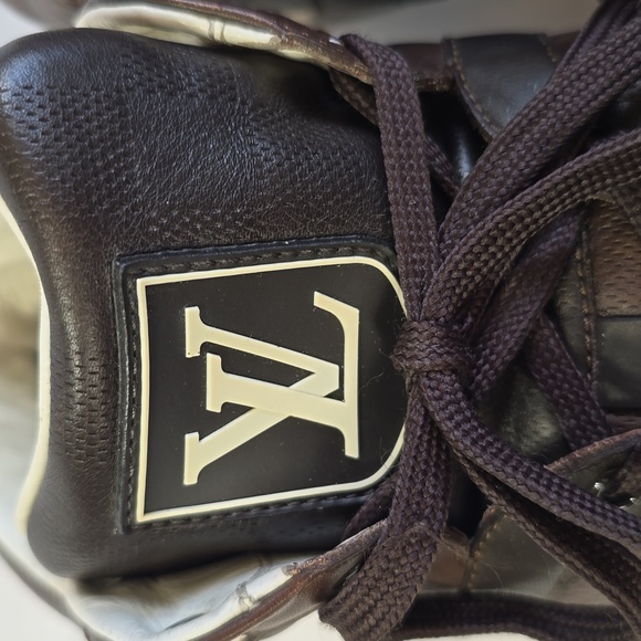 Louis Vuitton Mens Size 11 High Top Brown Sneaker - Picture 5 of 14